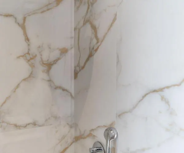 Ξενοδοχείο Golden Star Φηρά