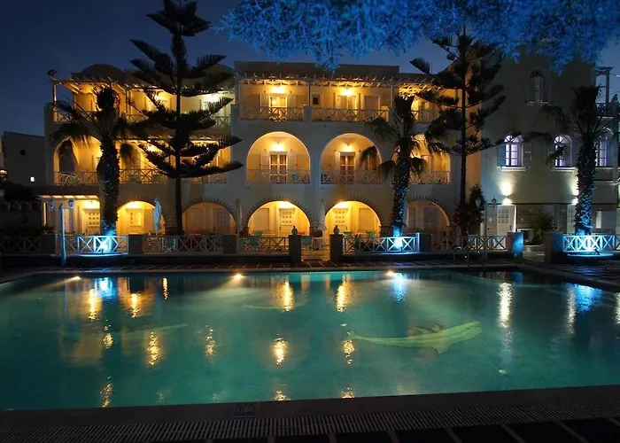 Golden Star 2* Φηρά