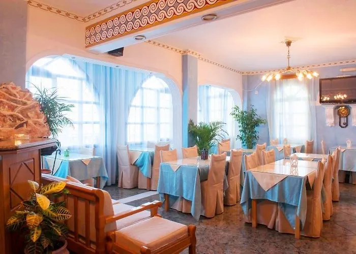 Golden Star فندق 2*