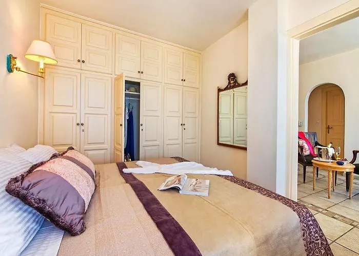 Hotel Golden Star Fira (Santorini)