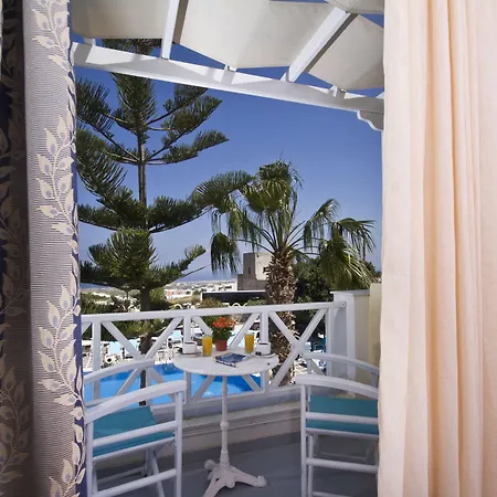 Golden Star מלון