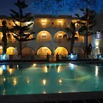 Golden Star 2* Fira (Santorini)