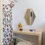 Golden Star Hotel Fira (Santorini)
