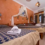 Golden Star Fira (Santorini)